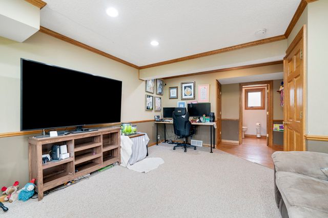 8604 Carradale Drive, Caledonia, IL 61011