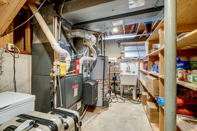 8604 Carradale Drive, Caledonia, IL 61011