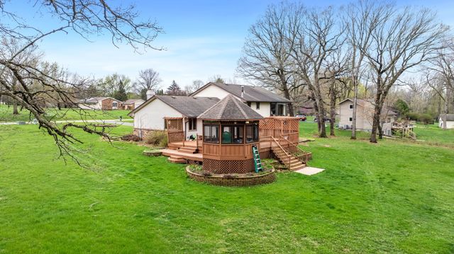 8604 Carradale Drive, Caledonia, IL 61011