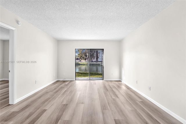 7668 SW 152nd Ave 2-107, Miami, FL 33193