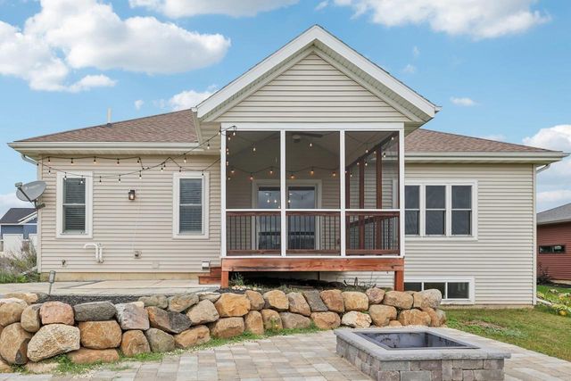 2109 Korgen Drive, Stoughton, WI 53589