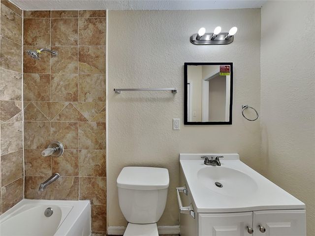 1385 DEAN STREET, Mulberry, FL 33860