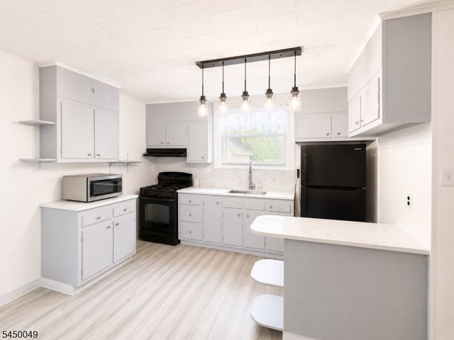 10 Alden Rd, Montclair Twp., NJ 07042