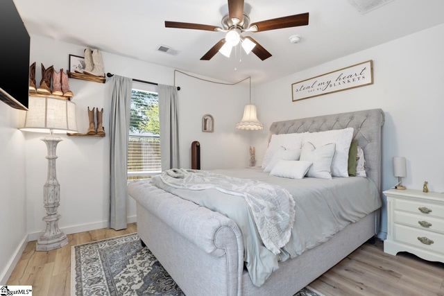 15 Littlejohn Street, Inman, SC 29349