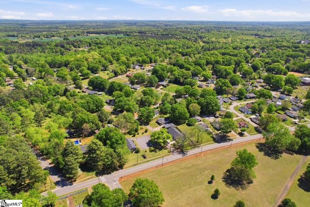 15 Littlejohn Street, Inman, SC 29349