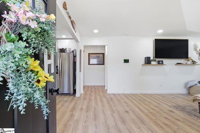 15 Littlejohn Street, Inman, SC 29349