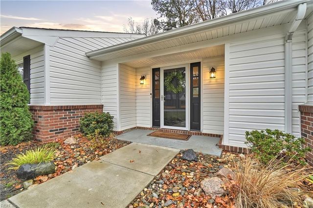 509 Norman LN, Virginia Beach, VA 23452