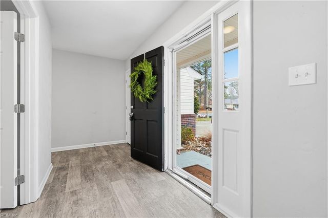 509 Norman LN, Virginia Beach, VA 23452