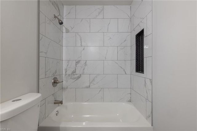 1602 Fairfax DR, Virginia Beach, VA 23453