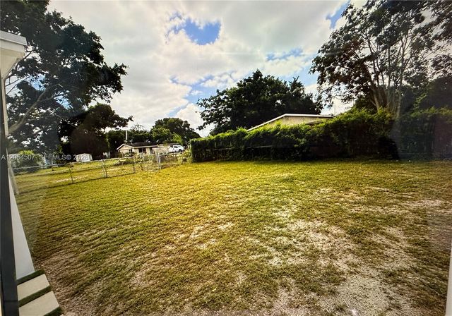 2409 SE 2nd Avenue SE 0, Vero Beach, FL 32962