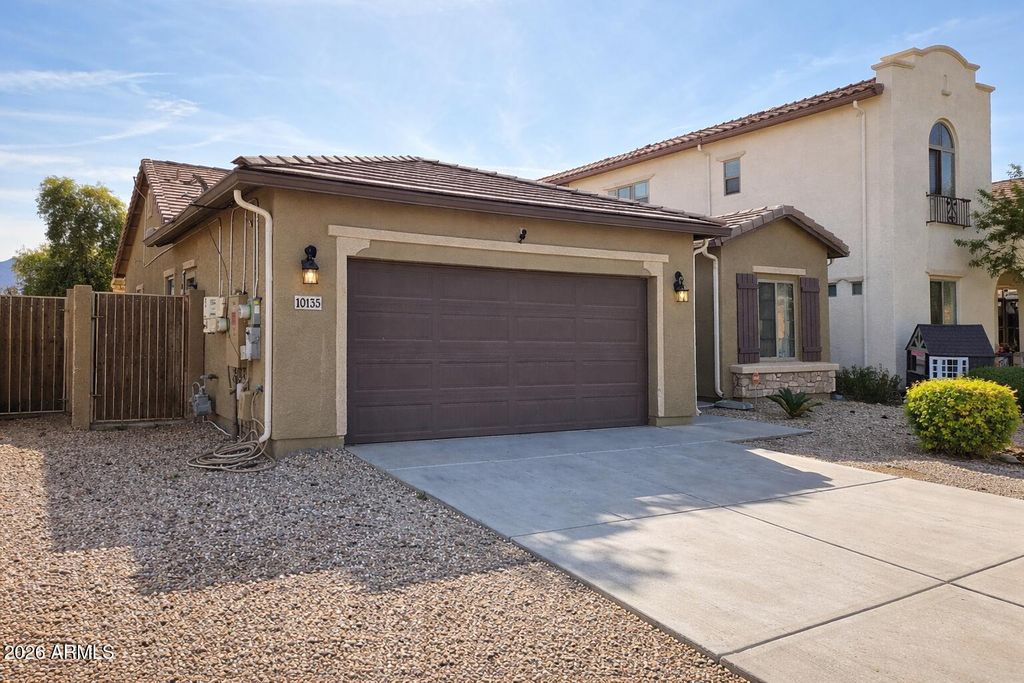 10135 W WIER Avenue, Tolleson, AZ 85353