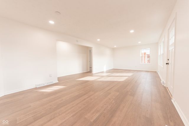 637 E 14th Street, Seymour, IN 47274