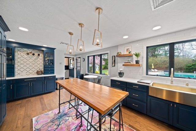 13 Woodvale Ave, Plymouth, MA 02360