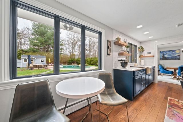 13 Woodvale Ave, Plymouth, MA 02360