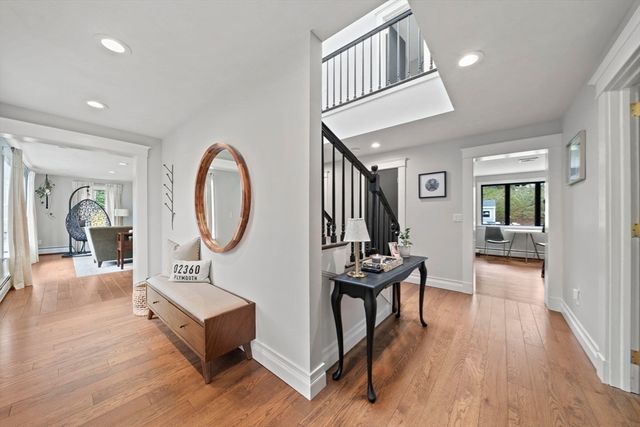 13 Woodvale Ave, Plymouth, MA 02360