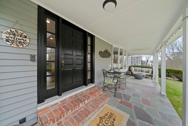 13 Woodvale Ave, Plymouth, MA 02360