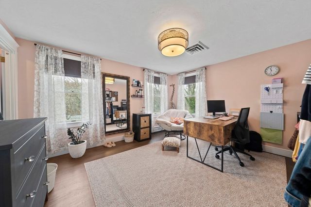13 Woodvale Ave, Plymouth, MA 02360