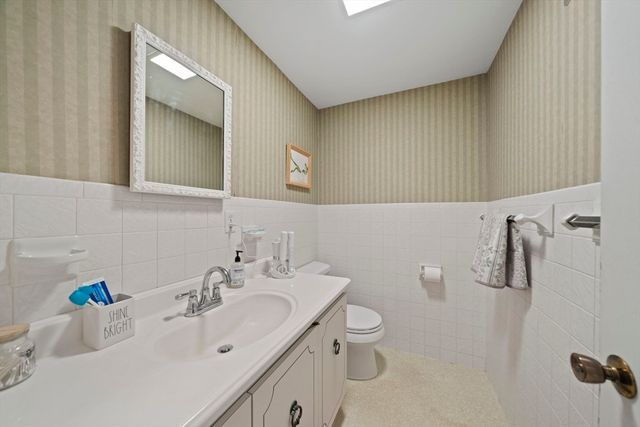 13 Woodvale Ave, Plymouth, MA 02360