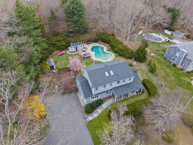 13 Woodvale Ave, Plymouth, MA 02360