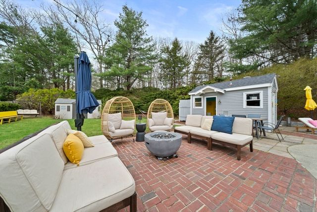 13 Woodvale Ave, Plymouth, MA 02360