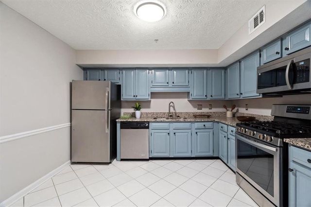 1411 Oakridge Circle, Decatur, GA 30033