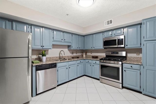 1411 Oakridge Circle, Decatur, GA 30033