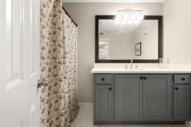 1411 Oakridge Circle, Decatur, GA 30033