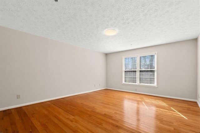 1411 Oakridge Circle, Decatur, GA 30033