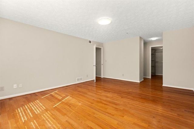 1411 Oakridge Circle, Decatur, GA 30033