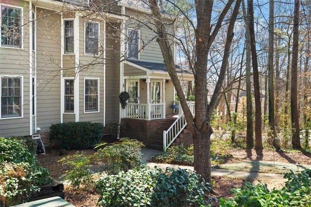 1411 Oakridge Circle, Decatur, GA 30033