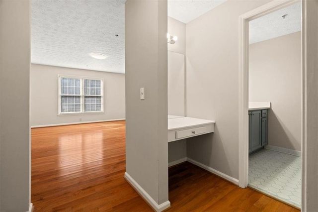 1411 Oakridge Circle, Decatur, GA 30033