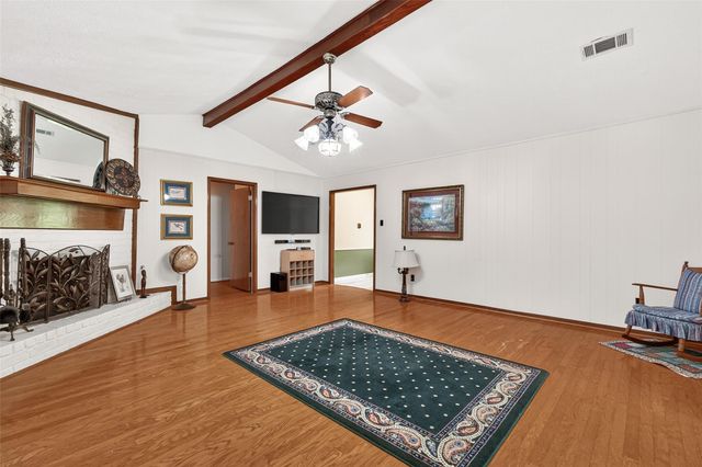 737 Holly Springs Drive, Conroe, TX 77302
