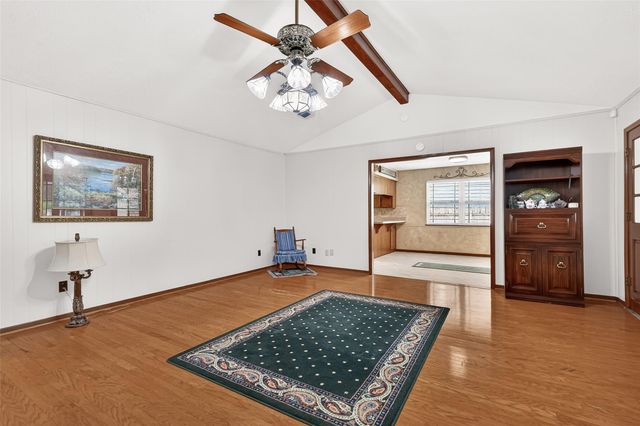 737 Holly Springs Drive, Conroe, TX 77302