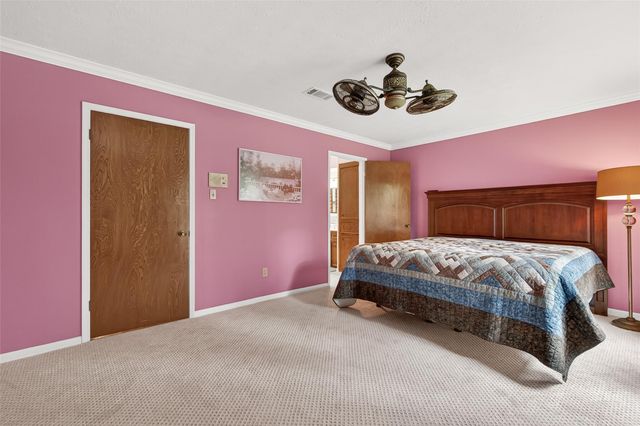 737 Holly Springs Drive, Conroe, TX 77302