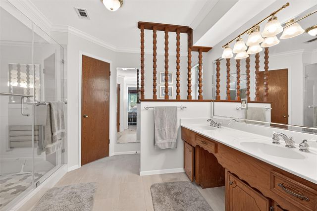 737 Holly Springs Drive, Conroe, TX 77302
