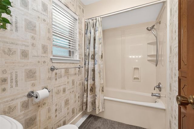 737 Holly Springs Drive, Conroe, TX 77302
