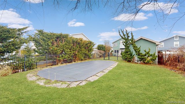 145 Kingston Boulevard, Island Park, NY 11558