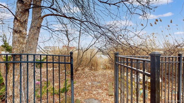 145 Kingston Boulevard, Island Park, NY 11558