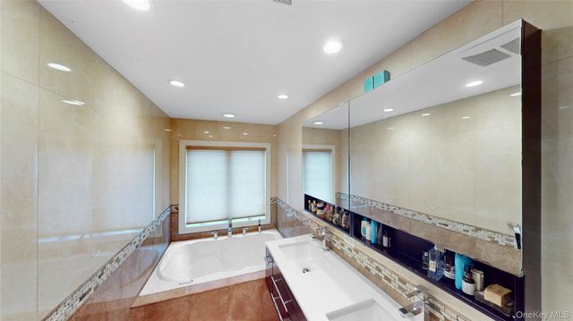 145 Kingston Boulevard, Island Park, NY 11558