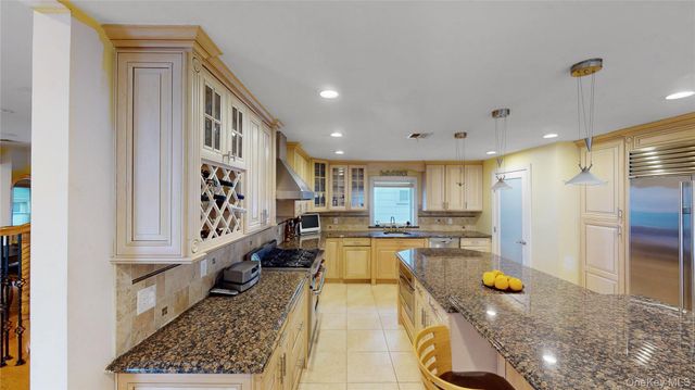 145 Kingston Boulevard, Island Park, NY 11558