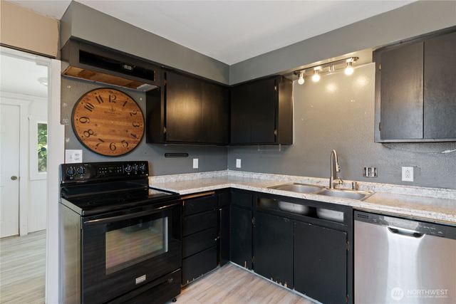 1369 Sherman Avenue, Port Orchard, WA 98366