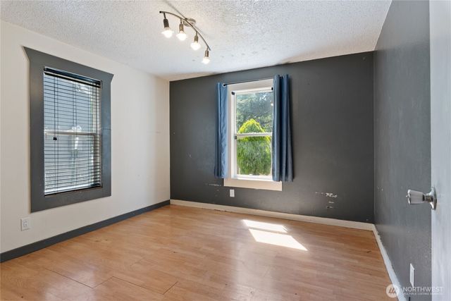 1369 Sherman Avenue, Port Orchard, WA 98366