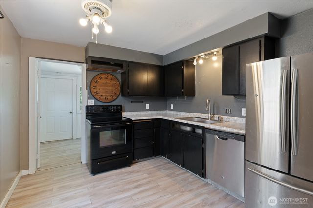 1369 Sherman Avenue, Port Orchard, WA 98366