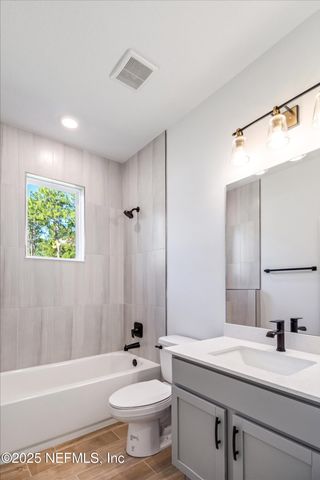 6 ULMACEAL Path, Palm Coast, FL 32164