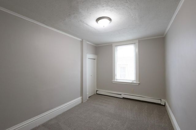 678 Hawthorne Avenue East, Saint Paul, MN 55106