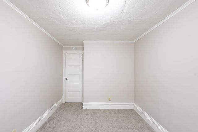 678 Hawthorne Avenue East, Saint Paul, MN 55106