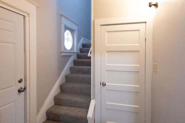 678 Hawthorne Avenue East, Saint Paul, MN 55106