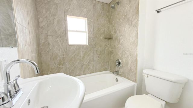 713 SEARS AVENUE NE, Winter Haven, FL 33881