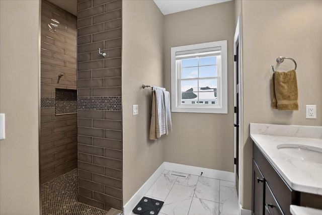 6653 Morning Dew Lane, Sun Prairie, WI 53590