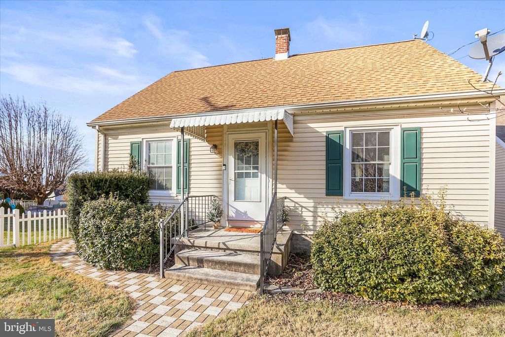 2960 HANOVER PIKE, Hanover, PA 17331